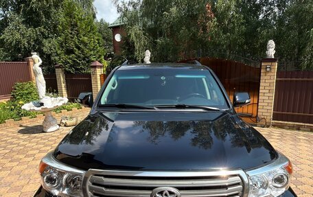Toyota Land Cruiser 200, 2013 год, 5 400 000 рублей, 1 фотография