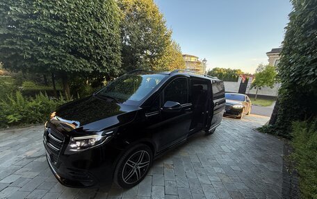 Mercedes-Benz V-Класс, 2025 год, 13 250 000 рублей, 2 фотография