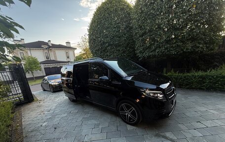 Mercedes-Benz V-Класс, 2025 год, 13 250 000 рублей, 3 фотография