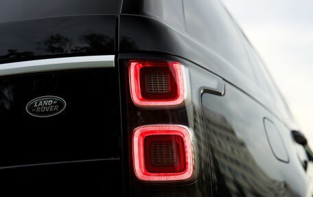 Land Rover Range Rover IV рестайлинг, 2020 год, 6 800 000 рублей, 3 фотография