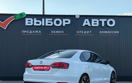 Volkswagen Jetta VI, 2014 год, 1 490 000 рублей, 2 фотография