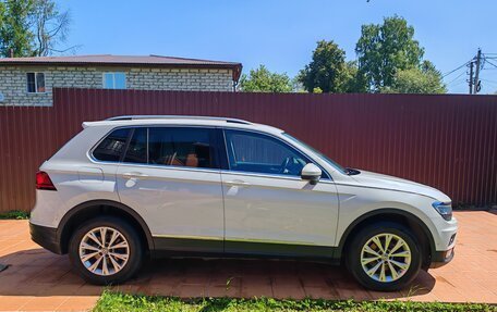 Volkswagen Tiguan II, 2018 год, 2 100 000 рублей, 4 фотография