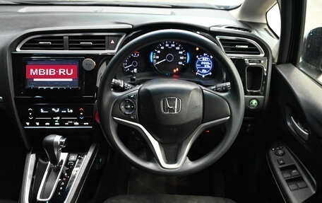 Honda Shuttle II, 2018 год, 1 670 000 рублей, 13 фотография