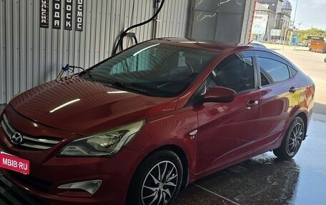 Hyundai Solaris II рестайлинг, 2016 год, 900 000 рублей, 1 фотография