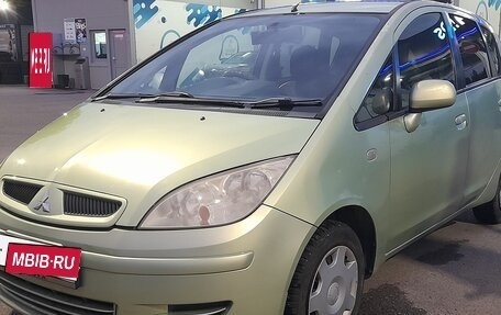 Mitsubishi Colt VI рестайлинг, 2003 год, 295 000 рублей, 1 фотография