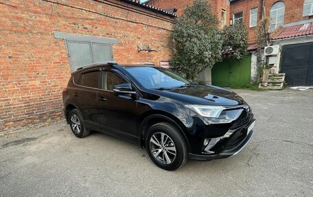 Toyota RAV4, 2017 год, 2 500 000 рублей, 11 фотография