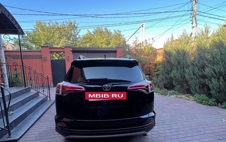 Toyota RAV4, 2017 год, 2 500 000 рублей, 6 фотография