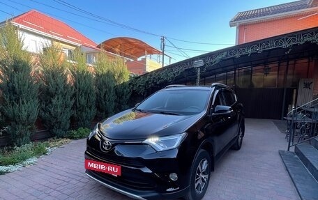 Toyota RAV4, 2017 год, 2 500 000 рублей, 5 фотография
