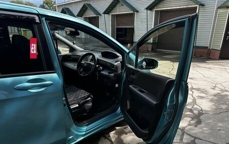 Honda Freed I, 2013 год, 1 050 000 рублей, 9 фотография