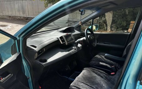Honda Freed I, 2013 год, 1 050 000 рублей, 39 фотография