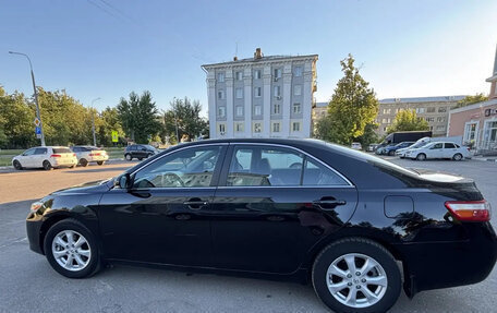 Toyota Camry, 2011 год, 1 350 000 рублей, 5 фотография