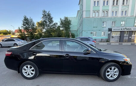 Toyota Camry, 2011 год, 1 350 000 рублей, 3 фотография