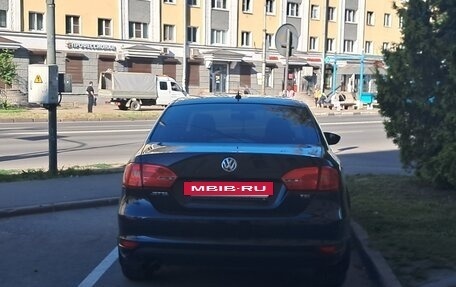 Volkswagen Jetta VI, 2013 год, 950 000 рублей, 11 фотография