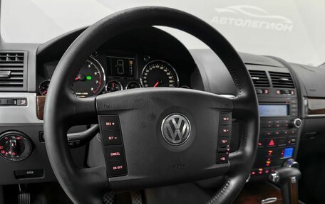 Volkswagen Touareg III, 2005 год, 900 000 рублей, 12 фотография