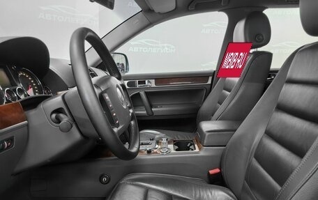 Volkswagen Touareg III, 2005 год, 900 000 рублей, 10 фотография
