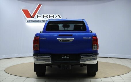 Toyota Hilux VIII, 2015 год, 2 830 000 рублей, 6 фотография