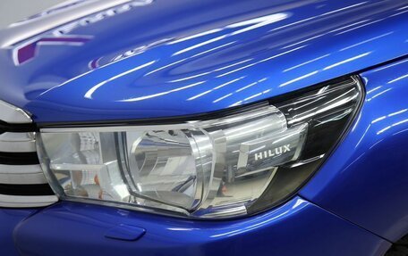 Toyota Hilux VIII, 2015 год, 2 830 000 рублей, 11 фотография