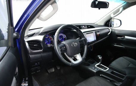 Toyota Hilux VIII, 2015 год, 2 830 000 рублей, 12 фотография