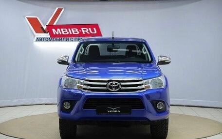 Toyota Hilux VIII, 2015 год, 2 830 000 рублей, 2 фотография