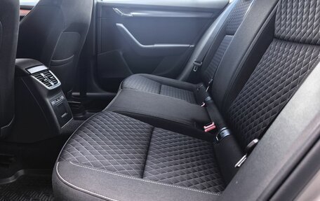 Skoda Octavia, 2018 год, 1 799 000 рублей, 18 фотография