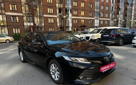 Toyota Camry, 2018 год, 2 550 000 рублей, 3 фотография