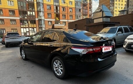 Toyota Camry, 2018 год, 2 550 000 рублей, 4 фотография