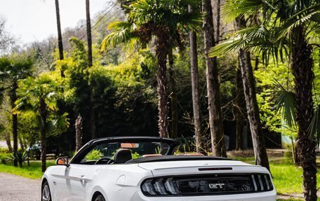 Ford Mustang VI рестайлинг, 2021 год, 5 700 000 рублей, 9 фотография