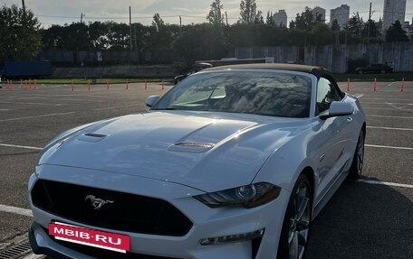 Ford Mustang VI рестайлинг, 2021 год, 5 700 000 рублей, 3 фотография
