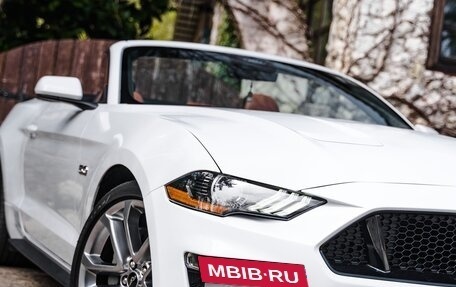 Ford Mustang VI рестайлинг, 2021 год, 5 700 000 рублей, 10 фотография