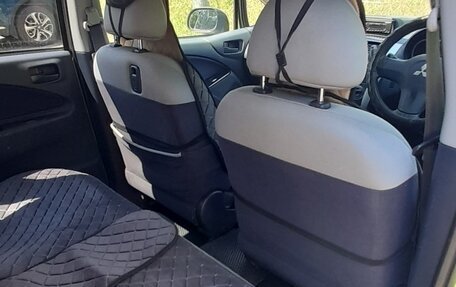 Mitsubishi Colt VI рестайлинг, 2003 год, 295 000 рублей, 8 фотография