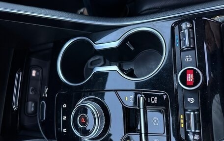 KIA K5, 2020 год, 2 700 000 рублей, 24 фотография