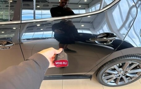 Mazda 3, 2021 год, 1 999 999 рублей, 23 фотография