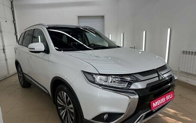 Mitsubishi Outlander III рестайлинг 3, 2019 год, 2 349 000 рублей, 1 фотография
