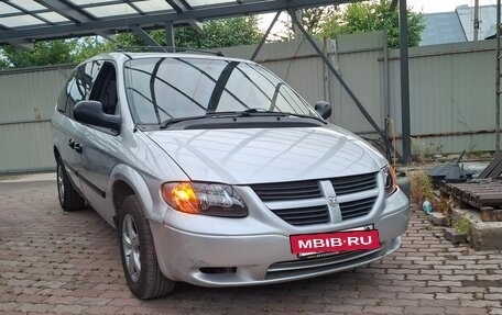 Dodge Caravan IV, 2004 год, 620 000 рублей, 3 фотография