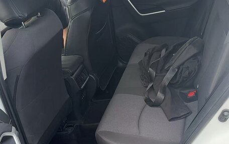 Toyota RAV4, 2020 год, 3 300 000 рублей, 8 фотография