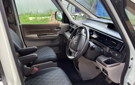 Honda Stepwgn IV, 2019 год, 2 060 000 рублей, 10 фотография