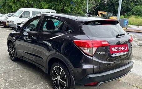 Honda Vezel, 2022 год, 1 192 000 рублей, 4 фотография
