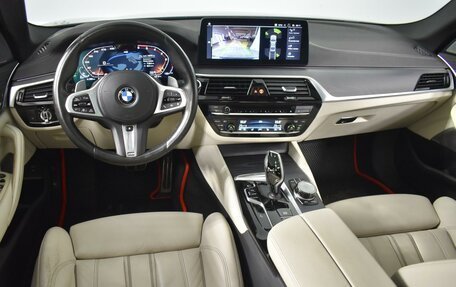 BMW 5 серия, 2021 год, 5 998 900 рублей, 6 фотография