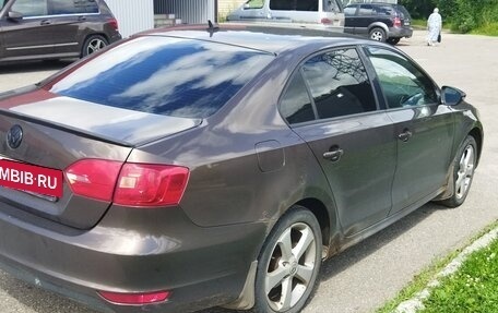 Volkswagen Jetta VI, 2011 год, 750 000 рублей, 9 фотография