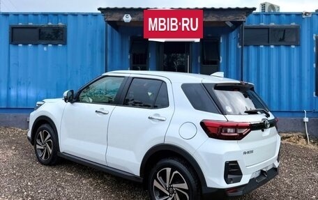 Toyota Raize I, 2022 год, 1 370 000 рублей, 2 фотография