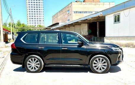 Lexus LX III, 2017 год, 6 430 000 рублей, 8 фотография