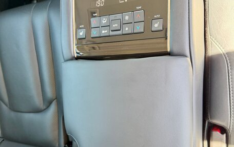 Lexus LX III, 2017 год, 6 430 000 рублей, 31 фотография