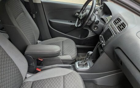 Volkswagen Polo VI (EU Market), 2018 год, 1 120 000 рублей, 18 фотография