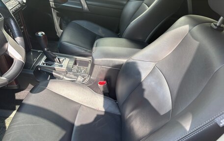 Toyota Land Cruiser Prado 150 рестайлинг 2, 2014 год, 4 150 000 рублей, 5 фотография