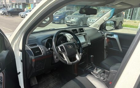 Toyota Land Cruiser Prado 150 рестайлинг 2, 2014 год, 4 150 000 рублей, 7 фотография