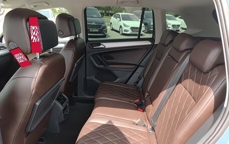 Volkswagen Tiguan II, 2020 год, 2 690 000 рублей, 15 фотография