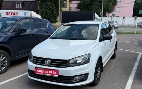 Volkswagen Polo VI (EU Market), 2015 год, 880 000 рублей, 1 фотография