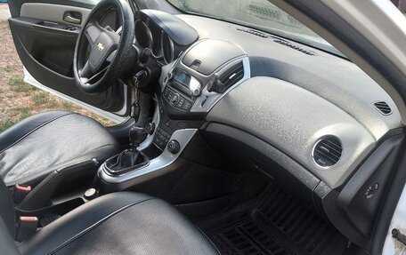 Chevrolet Cruze II, 2013 год, 650 000 рублей, 5 фотография