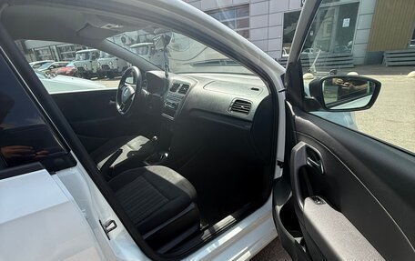 Volkswagen Polo VI (EU Market), 2015 год, 880 000 рублей, 6 фотография