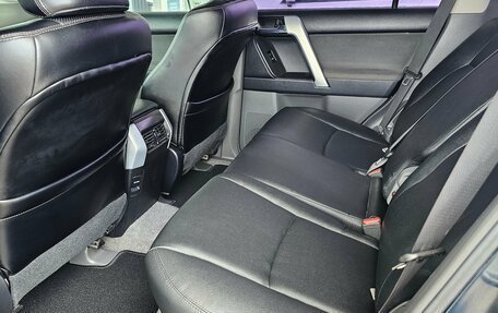 Toyota Land Cruiser Prado 150 рестайлинг 2, 2012 год, 3 099 000 рублей, 12 фотография